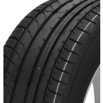 Kumho Izen KW31 - Zwart