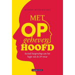 Met opgeheven hoofd